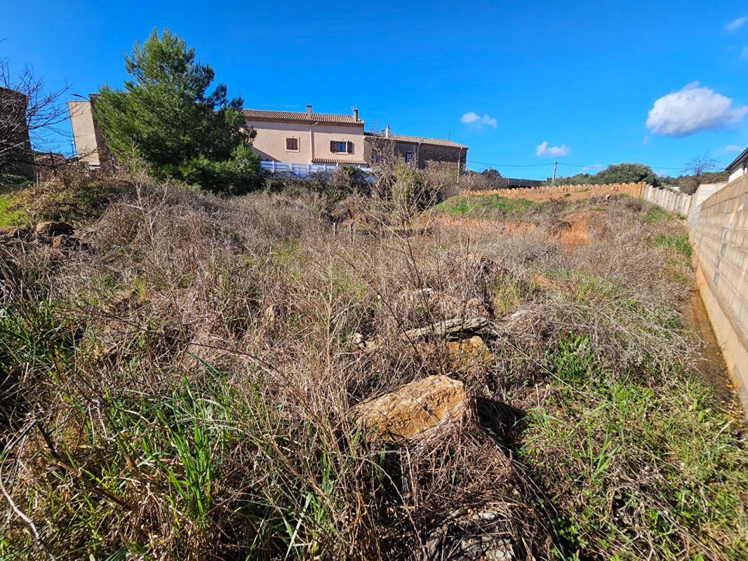 CEBAZAN RARE À CÉBAZAN ,Terrain viabilisé 841 m² ,Prêt à construire 2