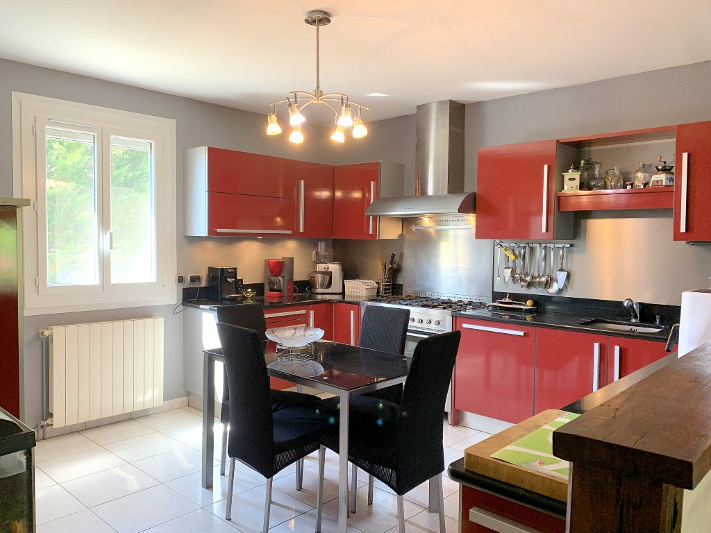 CAHORS Maison avec studio indépendant, grand jardin, garage, véranda 8