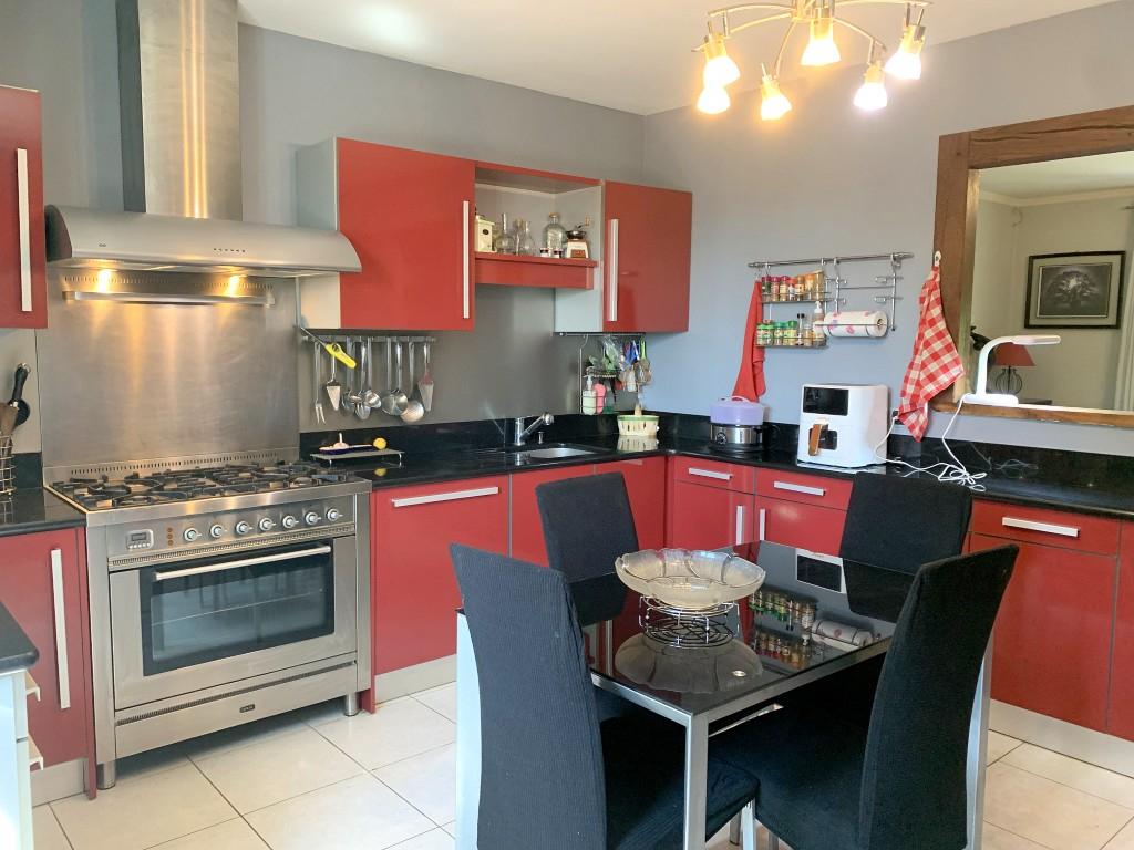 CAHORS Maison avec studio indépendant, grand jardin, garage, véranda 9