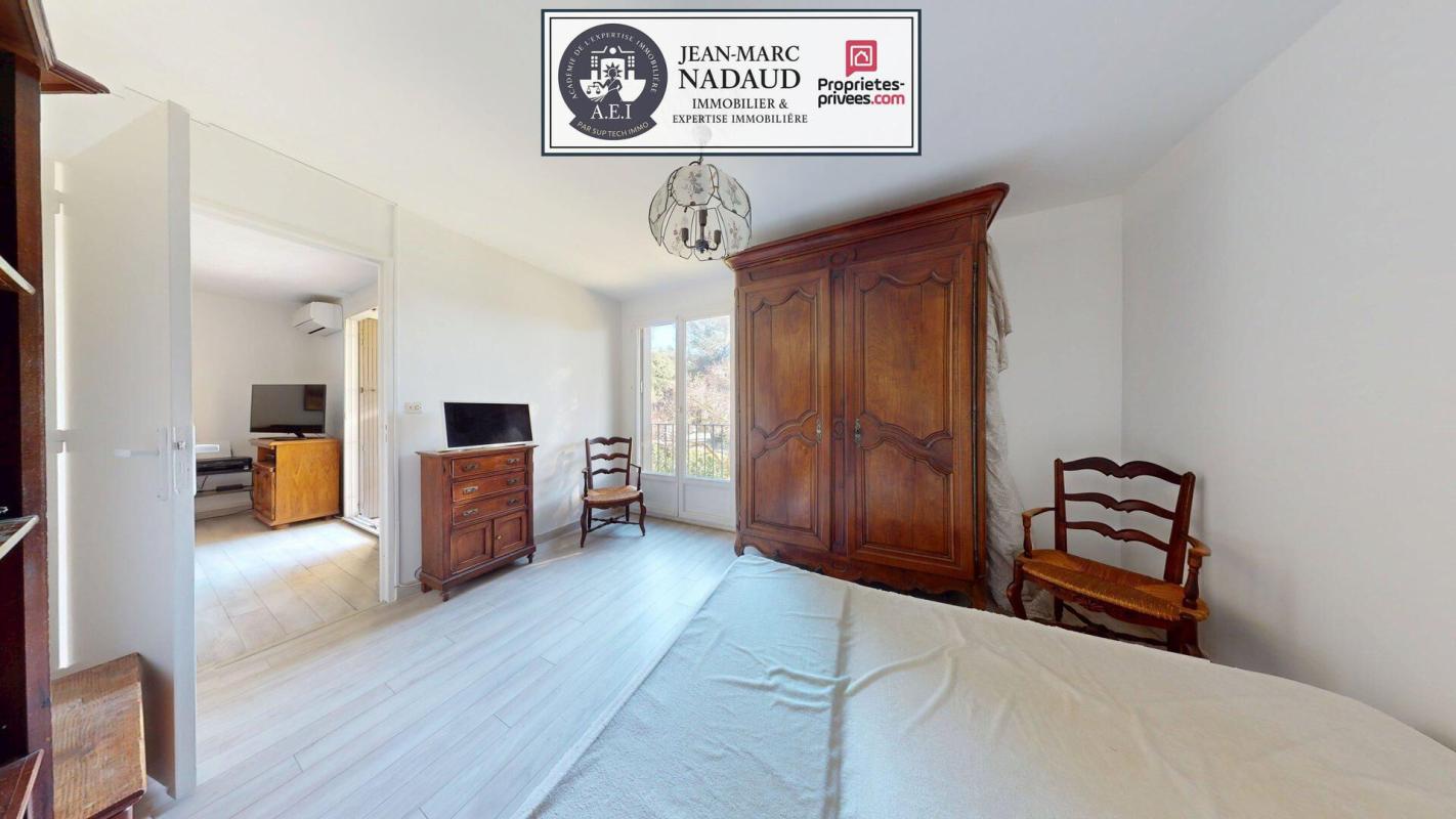 SAINT-RAPHAEL Fréjus - T3 complet : terrasse, loggia, garage, grande cave, 3 parkings privés 10