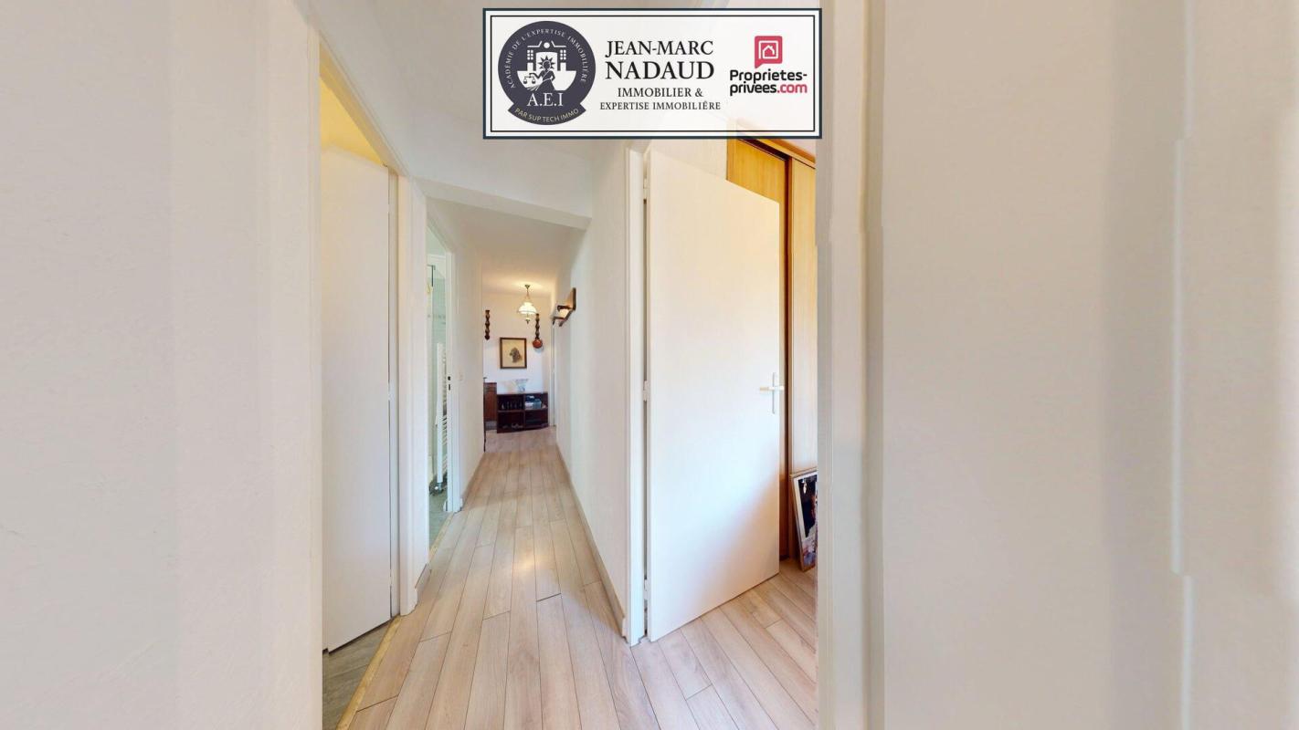 SAINT-RAPHAEL Fréjus - T3 complet : terrasse, loggia, garage, grande cave, 3 parkings privés 13