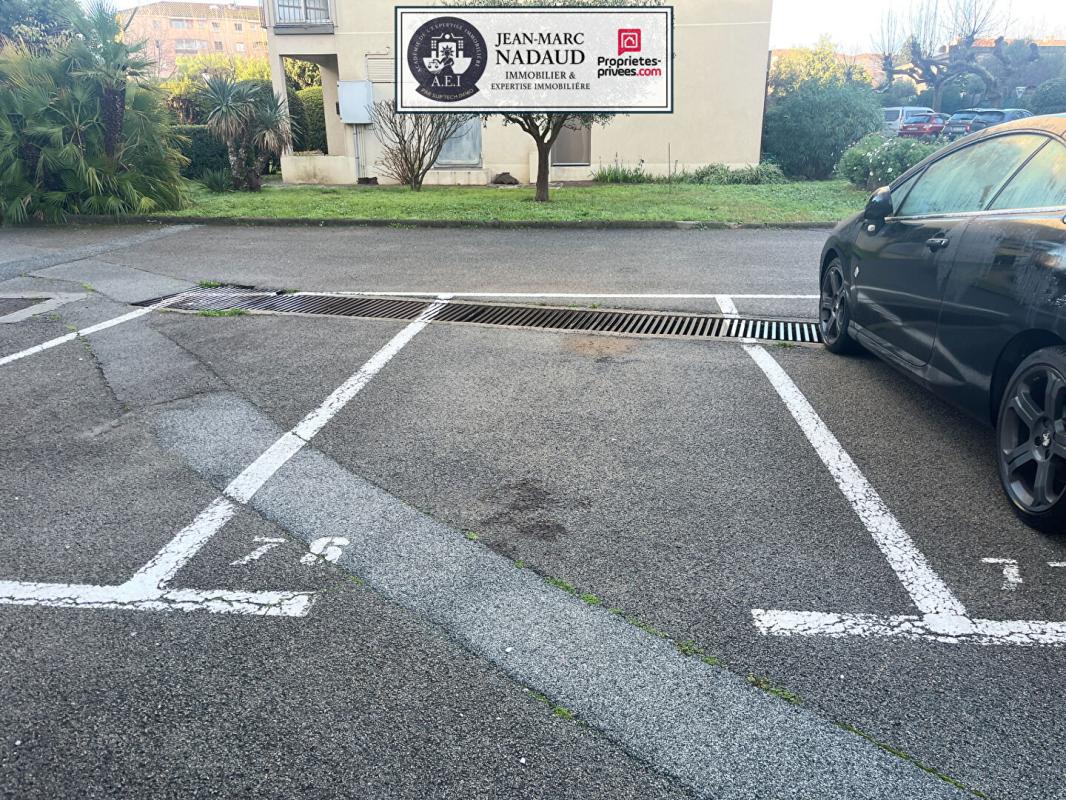 SAINT-RAPHAEL Fréjus - T3 complet : terrasse, loggia, garage, grande cave, 3 parkings privés 16