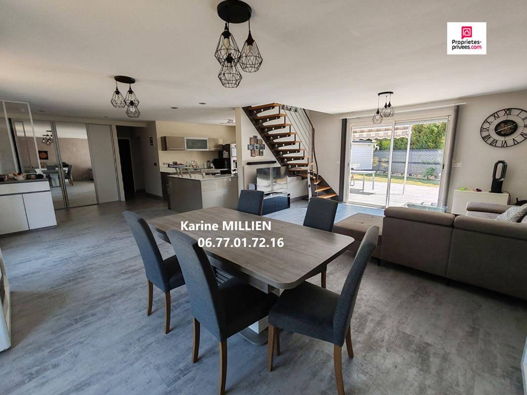 SAINT-REMY-SUR-AVRE SAINT REMY SUR AVRE 28380 Maison individuelle - 1 étage - 3 chambres - 1 bureau/chambre/dressing - Garage avec mezzanine et 1 pièce - Terrain - 249000  HAI 2