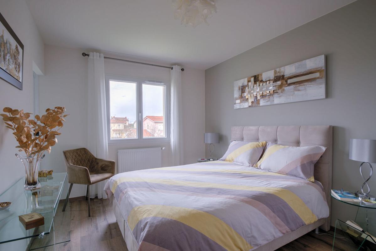 SERVAS Villa contemporaine de 2022 : Prestations soignées et confort 9