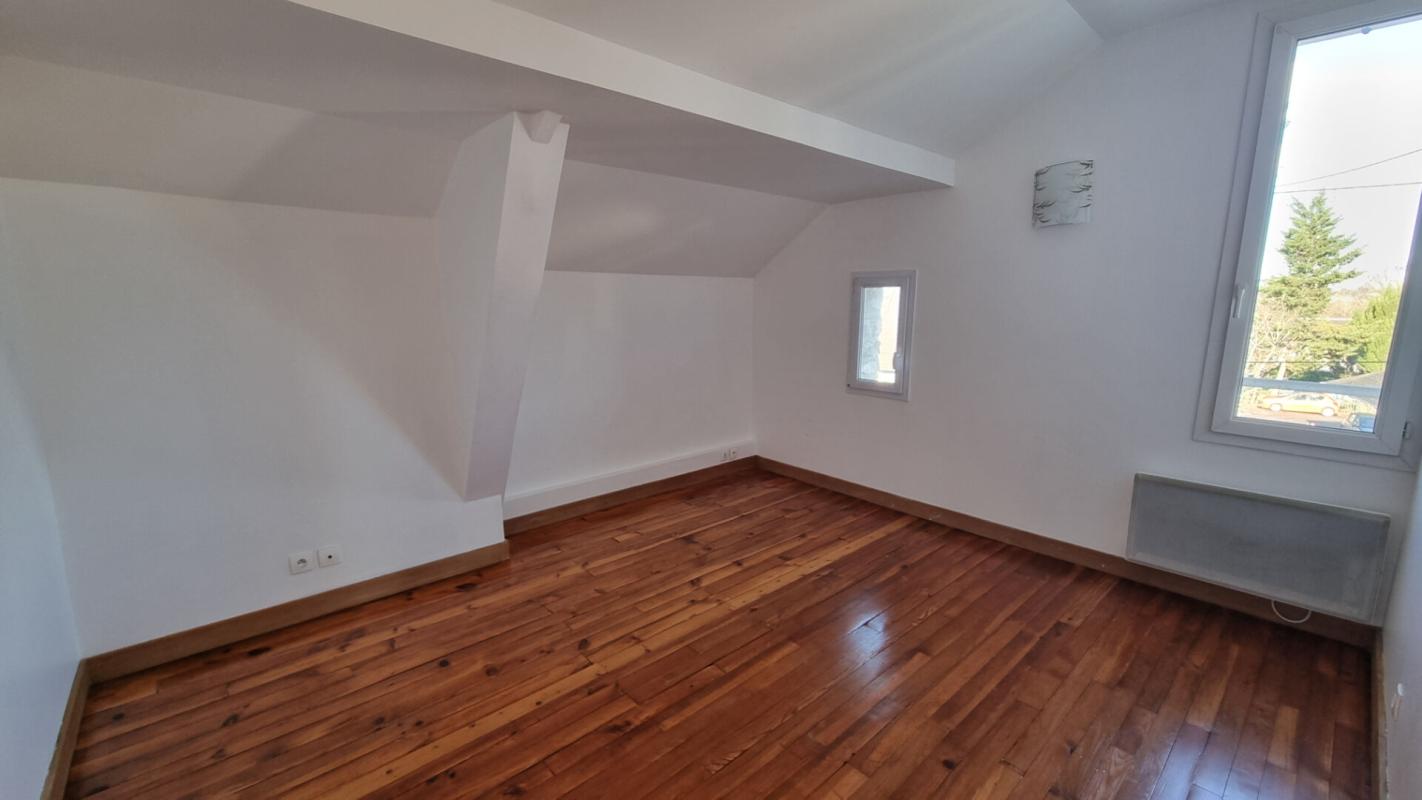 SAINTE-GENEVIEVE-DES-BOIS 91700 - Maison Sainte Genevieve Des Bois 5 pièces - 4ch - 2 sdb 7