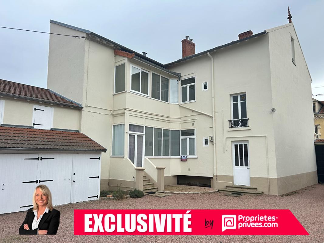 RIORGES RIORGES IMMEUBLE DE CARACTERE 1