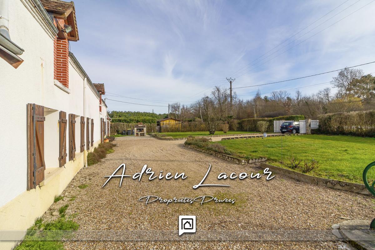 GIEVRES Maison Gievres 5 pièce(s) 112 m2 18