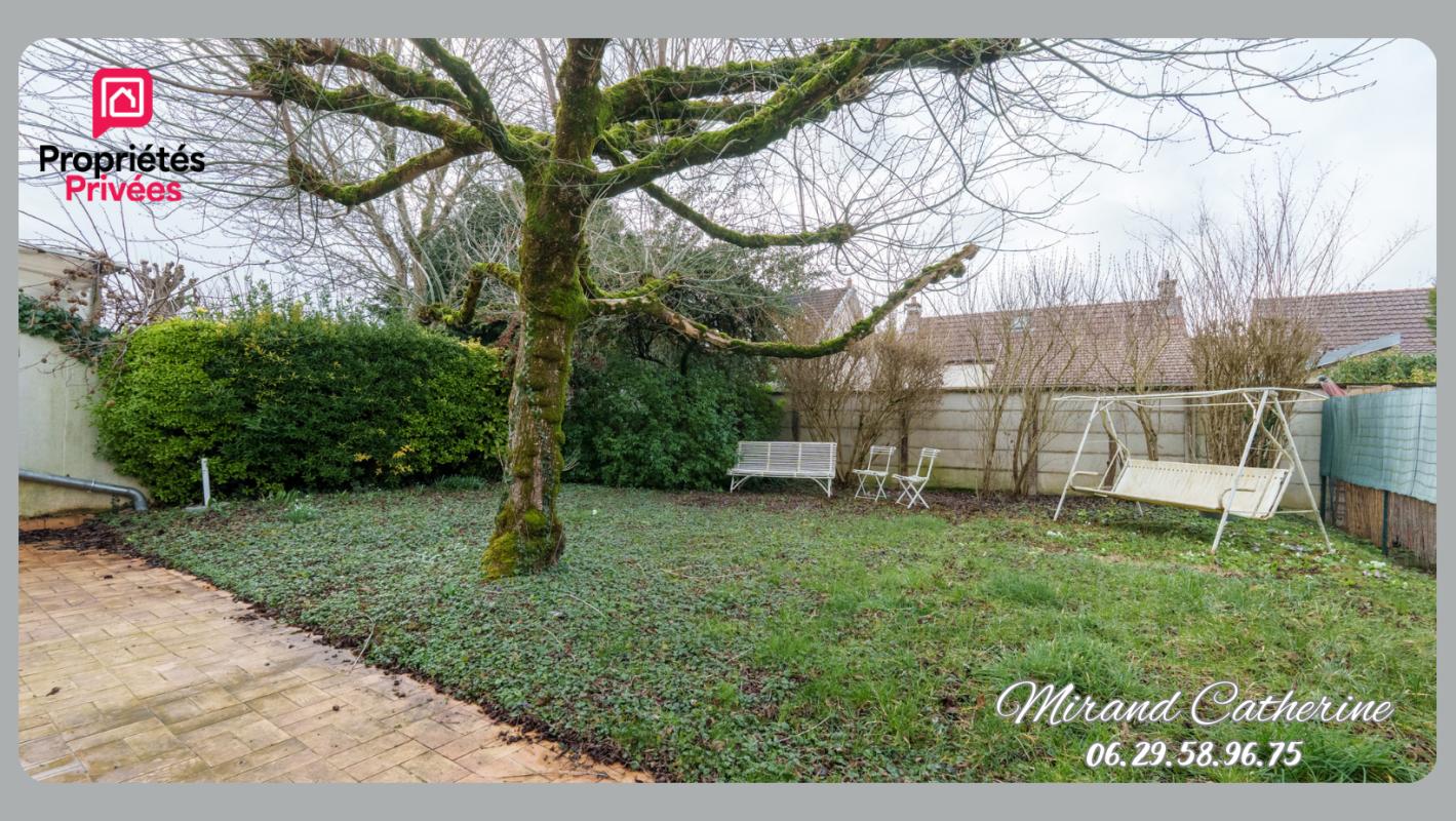 SAINTE-SAVINE A Sainte-Savine  Maison familiale avec garage et terrain 15