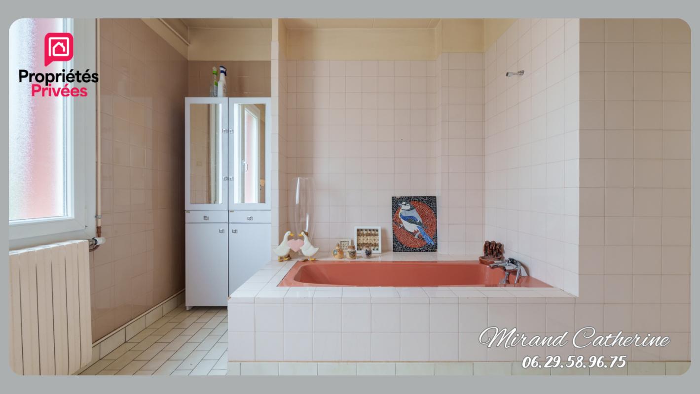 SAINTE-SAVINE A Sainte-Savine  Maison familiale avec garage et terrain 8