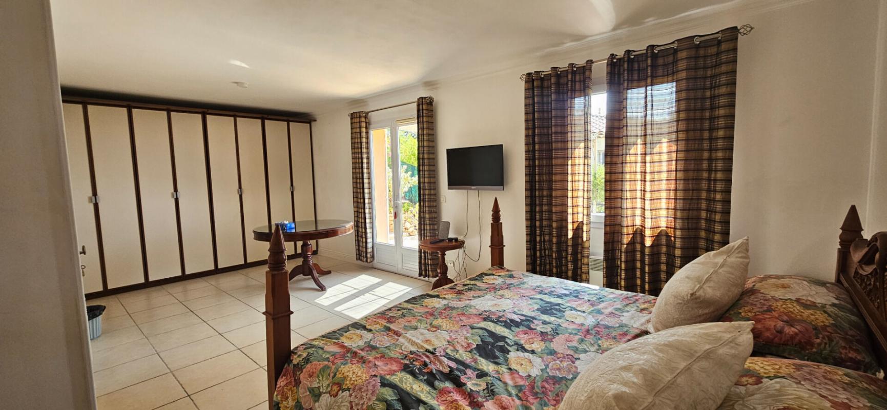 TOULON VILLA TOULON OUEST - LES 4 CHEMINS DES ROUTES 8