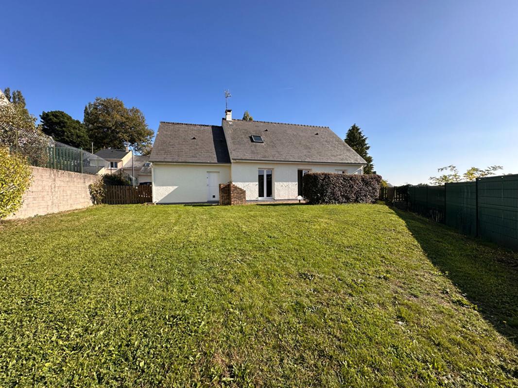 SAINT-ETIENNE-DE-MONTLUC Maison Saint Etienne De Montluc - BOURG - 4 chambres 10