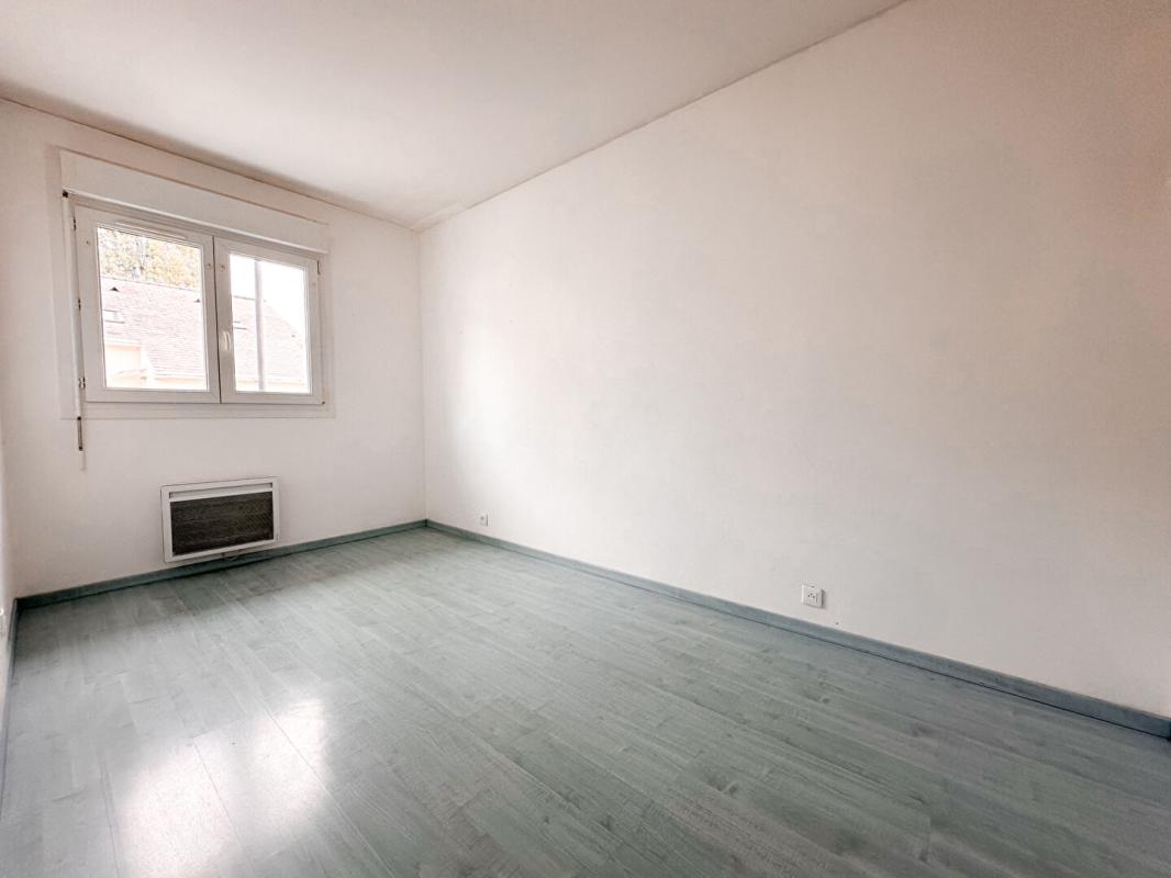 SAINT-ETIENNE-DE-MONTLUC Maison Saint Etienne De Montluc - BOURG - 4 chambres 4