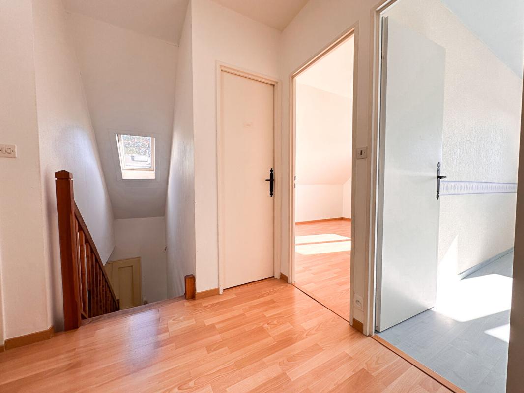 SAINT-ETIENNE-DE-MONTLUC Maison Saint Etienne De Montluc - BOURG - 4 chambres 5