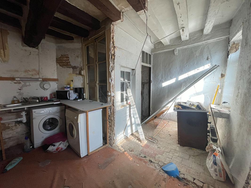 CHATEAU-RENARD Immeuble Château Renard 3 pièces 110 m2 8