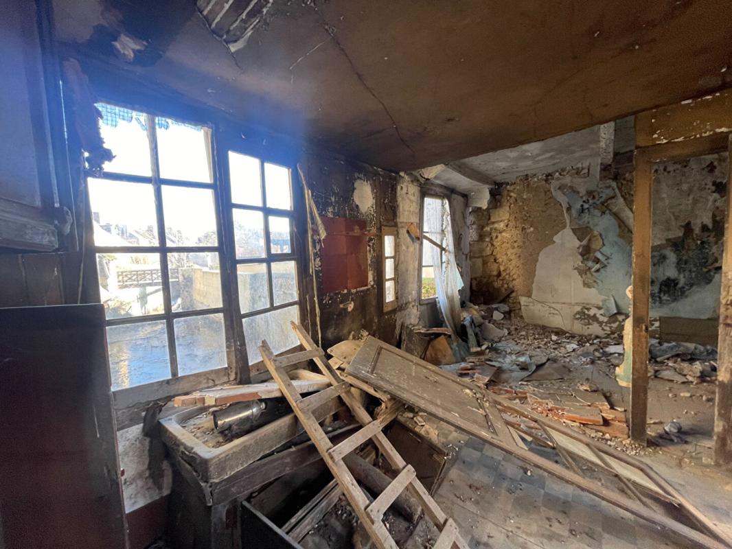 CHATEAU-RENARD Immeuble Château Renard 3 pièces 110 m2 9