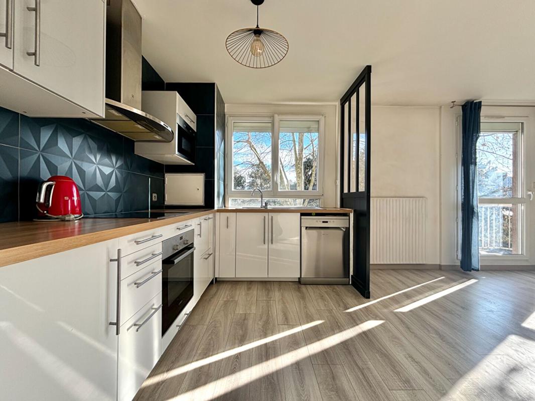 MAISONS-ALFORT Appartement Maisons Alfort 3 pièces proche métro 1