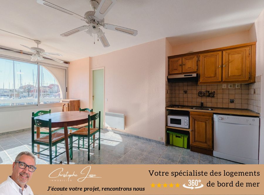 PORT LEUCATE Appartement T2 avec parking vue imprenable sur le Port 3