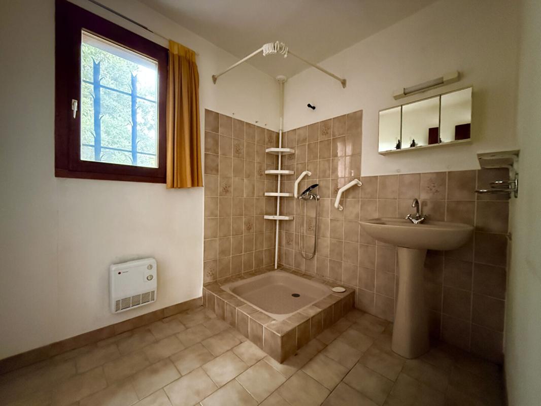 LES VANS LES  VANS (07140)Villa  3 pièce(s) 64 m2 6