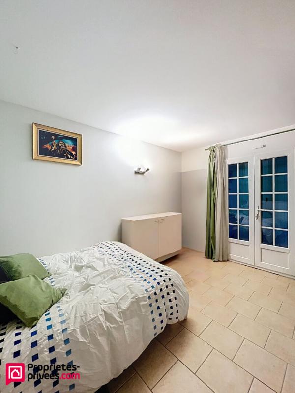 OLLIERES Villa Ollieres 7 pièce(s) 220 m2 14