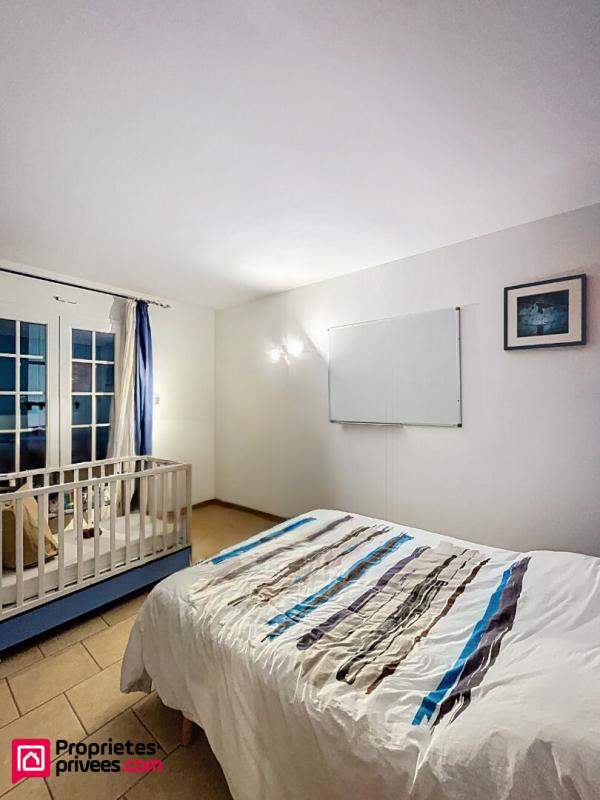 OLLIERES Villa Ollieres 7 pièce(s) 220 m2 15