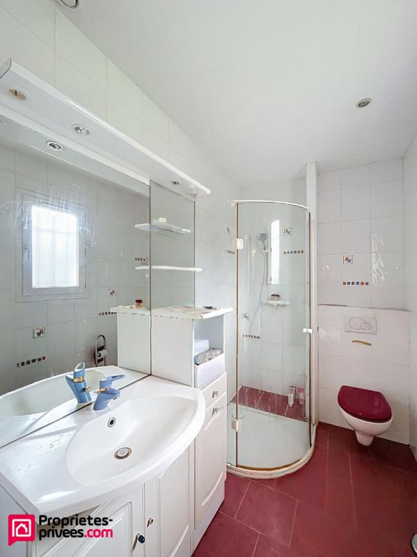 OLLIERES Villa Ollieres 7 pièce(s) 220 m2 17