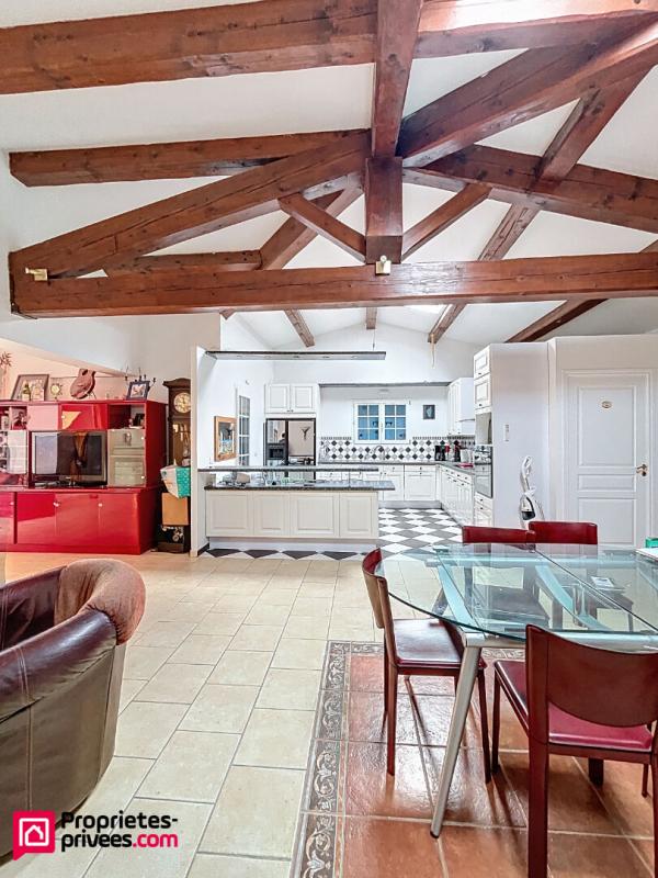 OLLIERES Villa Ollieres 7 pièce(s) 220 m2 8