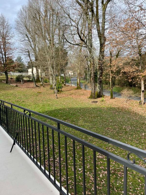 CHATEAU-L'EVEQUE Maison Château L'Evêque 116 m2  avec grand jardin 5