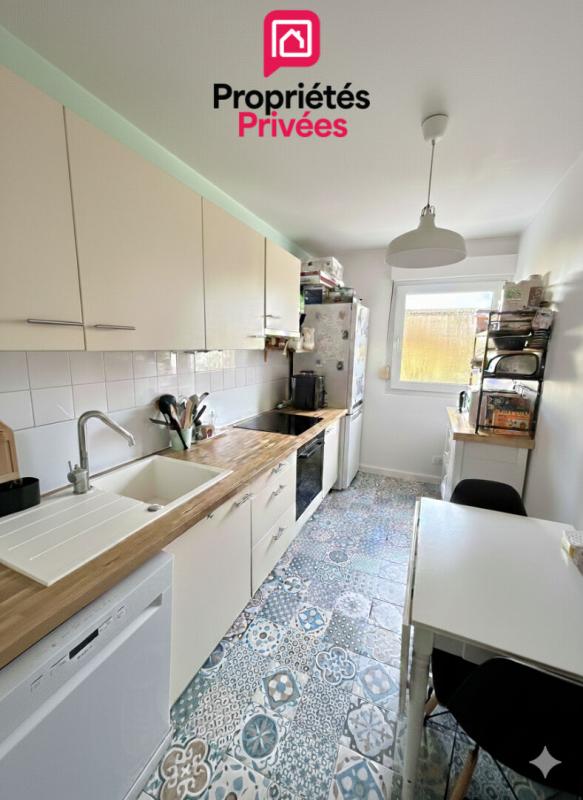 MERIGNAC Appartement Merignac 5 pièce(s) 103m2 Terrasse 12 m2 parking et cellier 9