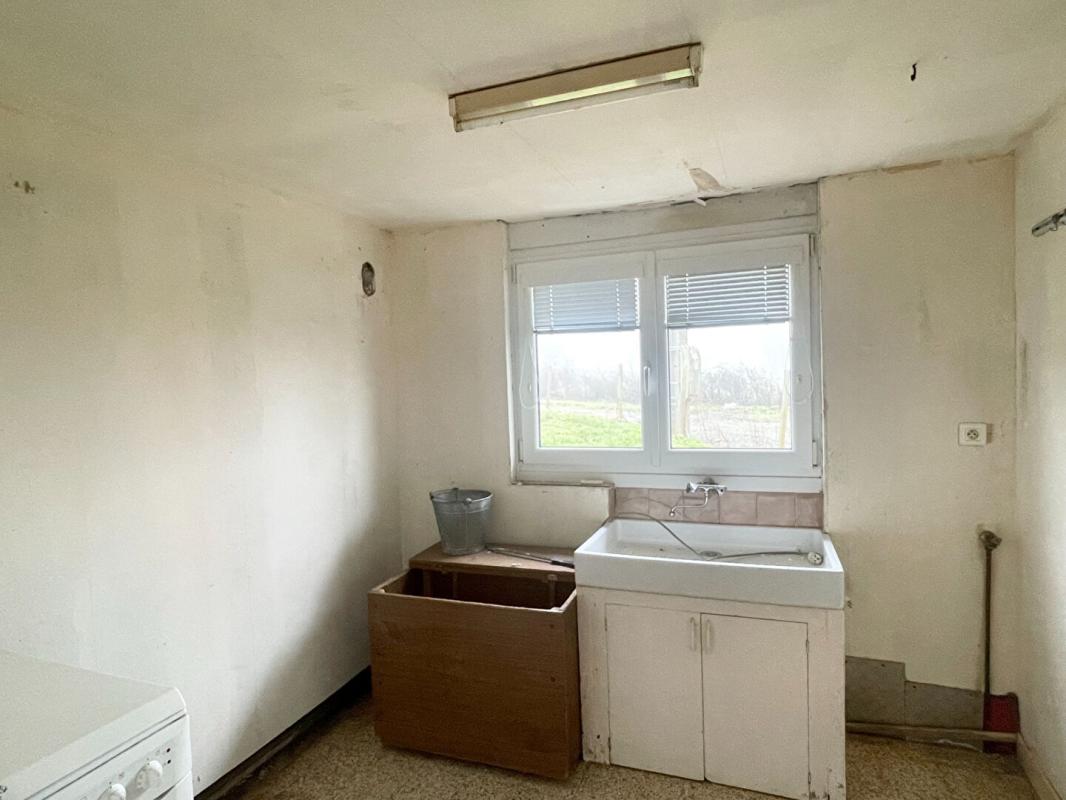 LE PIN Corps de ferme avec maison de 94 m² et 5.1 ha de pré 10