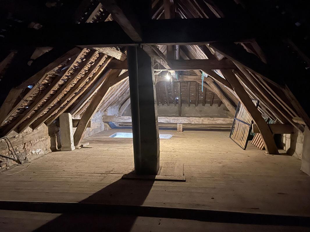 LE PIN Corps de ferme avec maison de 94 m² et 5.1 ha de pré 15