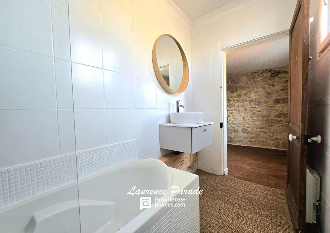 MOULIN-NEUF Maison 158m² en pierre, dépendance , terrain, ruisseau 11