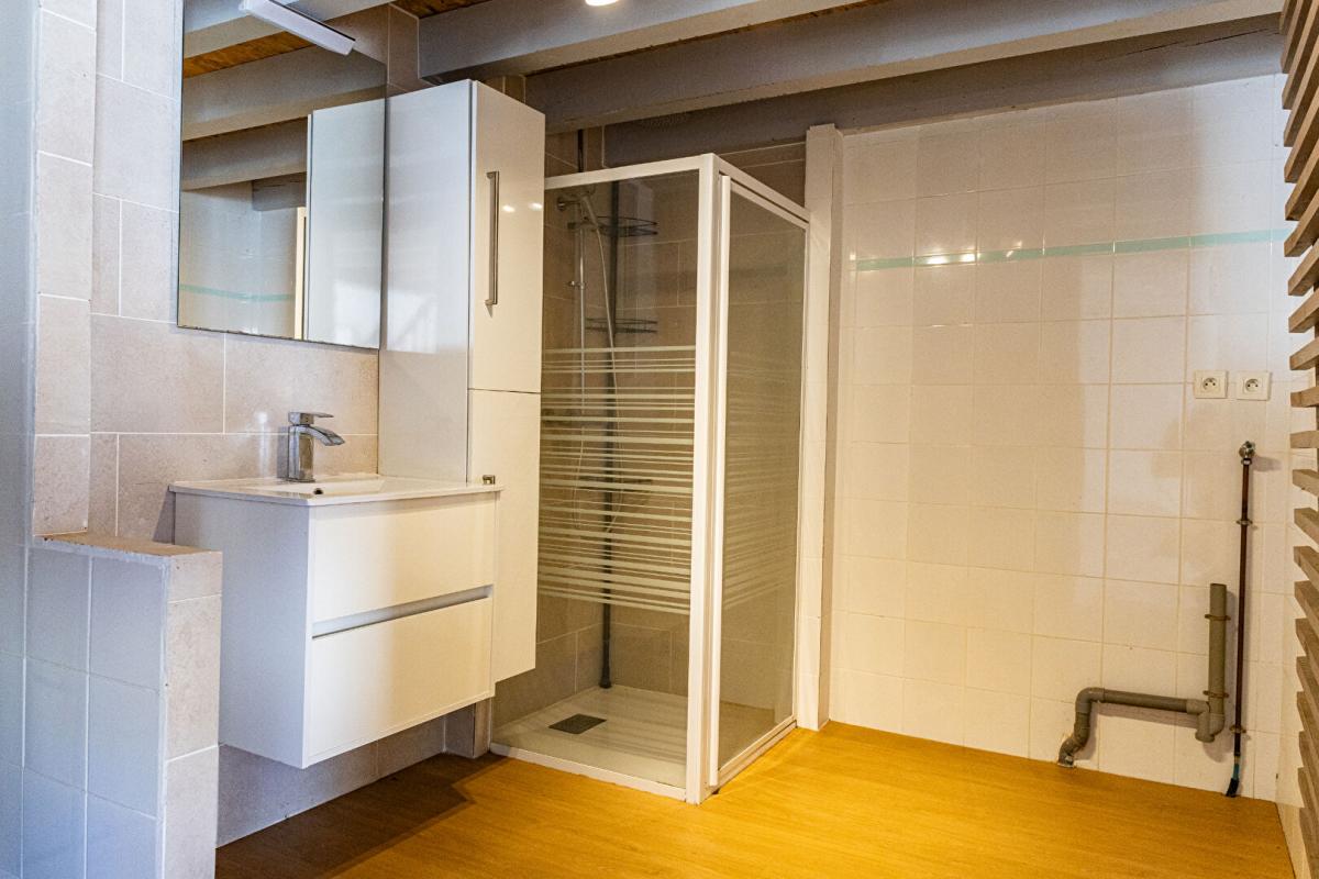 LEON Rare à Léon : T2 avec future terrasse en plein centre 3