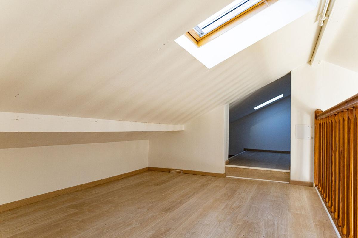 LEON Rare à Léon : T2 avec future terrasse en plein centre 5