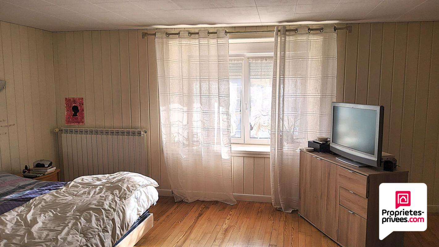 MONTECHEROUX Corps de ferme. Montécheroux 7 pièce(s) 150.4 m2 5