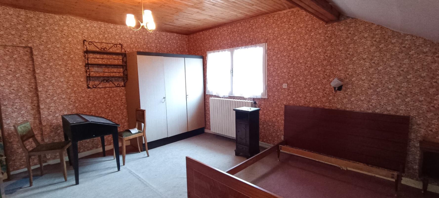 FOUGEROLLES Maison familiale -5 pièces - Fougerolles 12