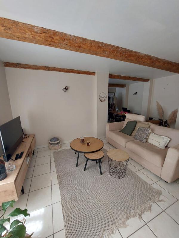 ALTHEN-DES-PALUDS Appartement Althen Des Paluds 3 pièce(s) 64 m2 2