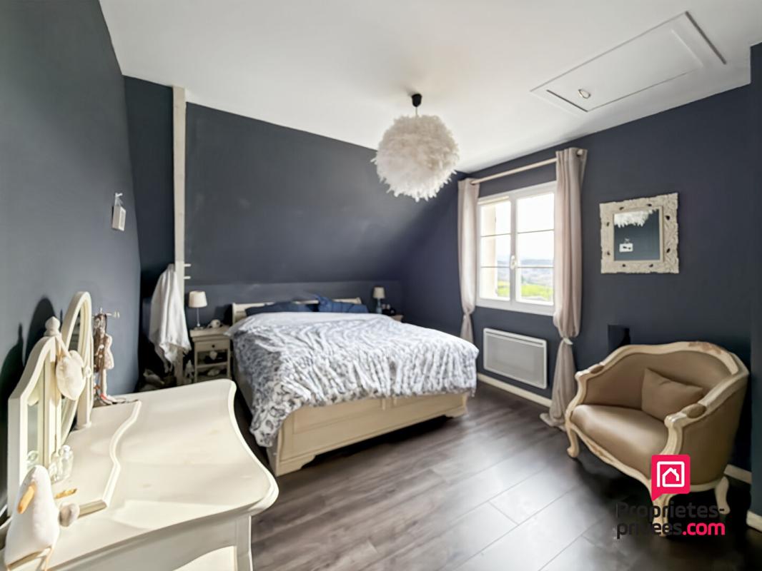 SAINT-GERMAIN-DES-CHAMPS Pavillon Saint Germain Des Champs 4 chambres 1ha de terrain 12