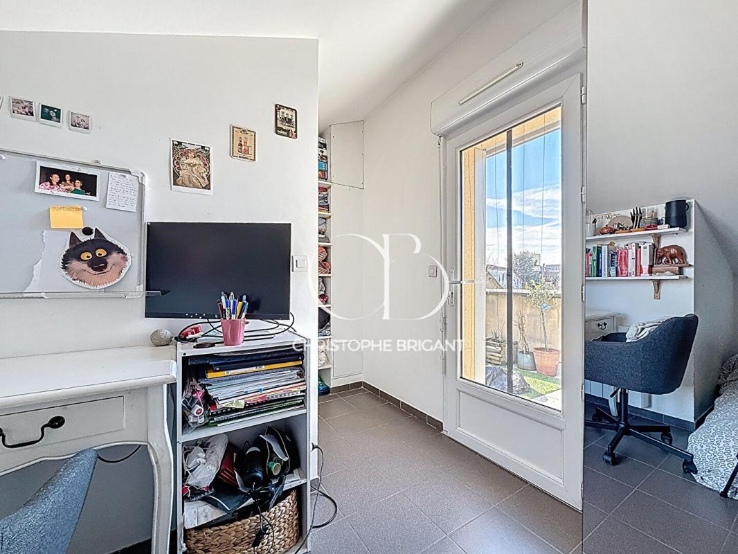 VILLEJUIF Appartement Villejuif 2 pièce(s) 61 m2 6