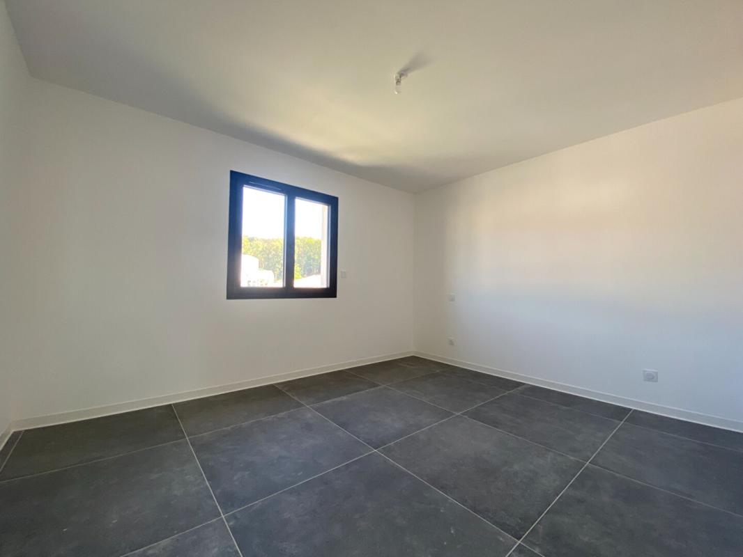 MONTELIMAR Maison Montélimar 6 pièces 144 m2 12