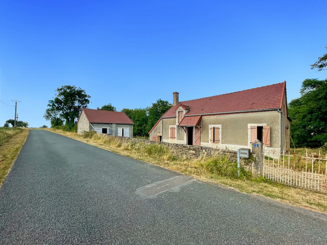 CHATEAUMEILLANT Chateaumeillant  Longère idéale pour vos projets 1