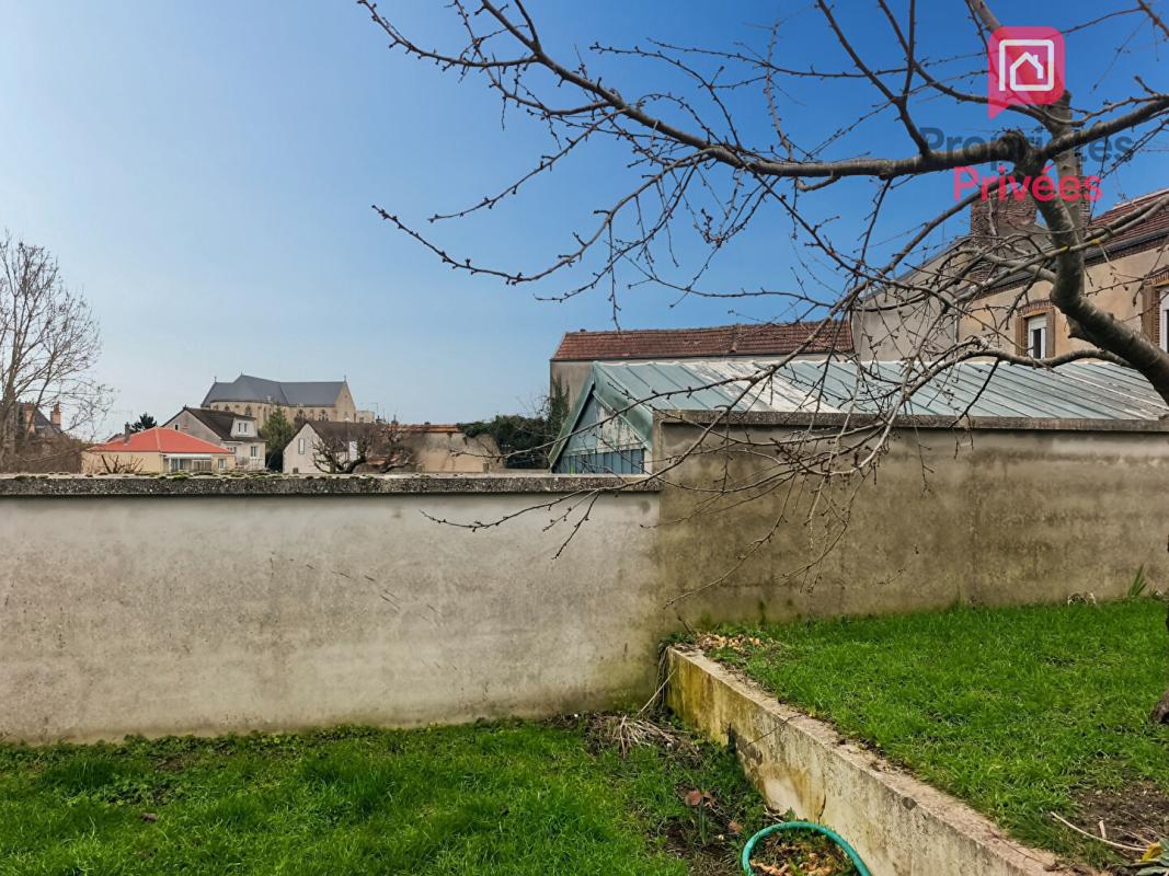 ROMILLY-SUR-SEINE Maison Romilly Sur Seine 6 pièce(s) 143 m2 17