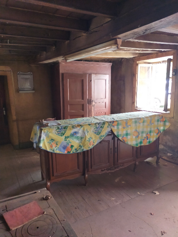 CELLES-SUR-DUROLLE Celles sur Durolle (63250) Ensemble immobilier Maison (+/-160m2) + grange (+/- 270m2) + terrain constructible (+/-3500m2) 4