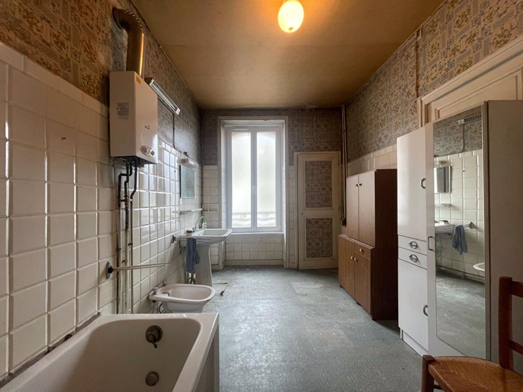 QUIMPER Maison années 30 à rénover avec garage et jardin (quartier Gare Quimper) 7