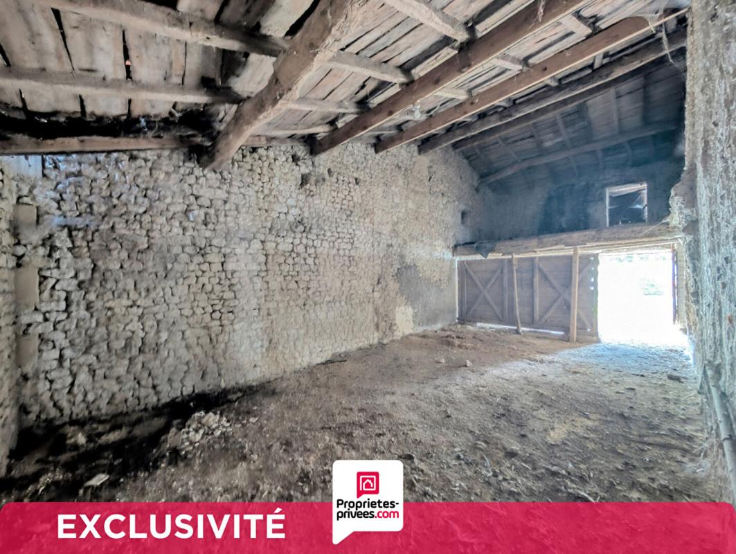 COULONGES Maison à rénover de 4 pièces + garage 13