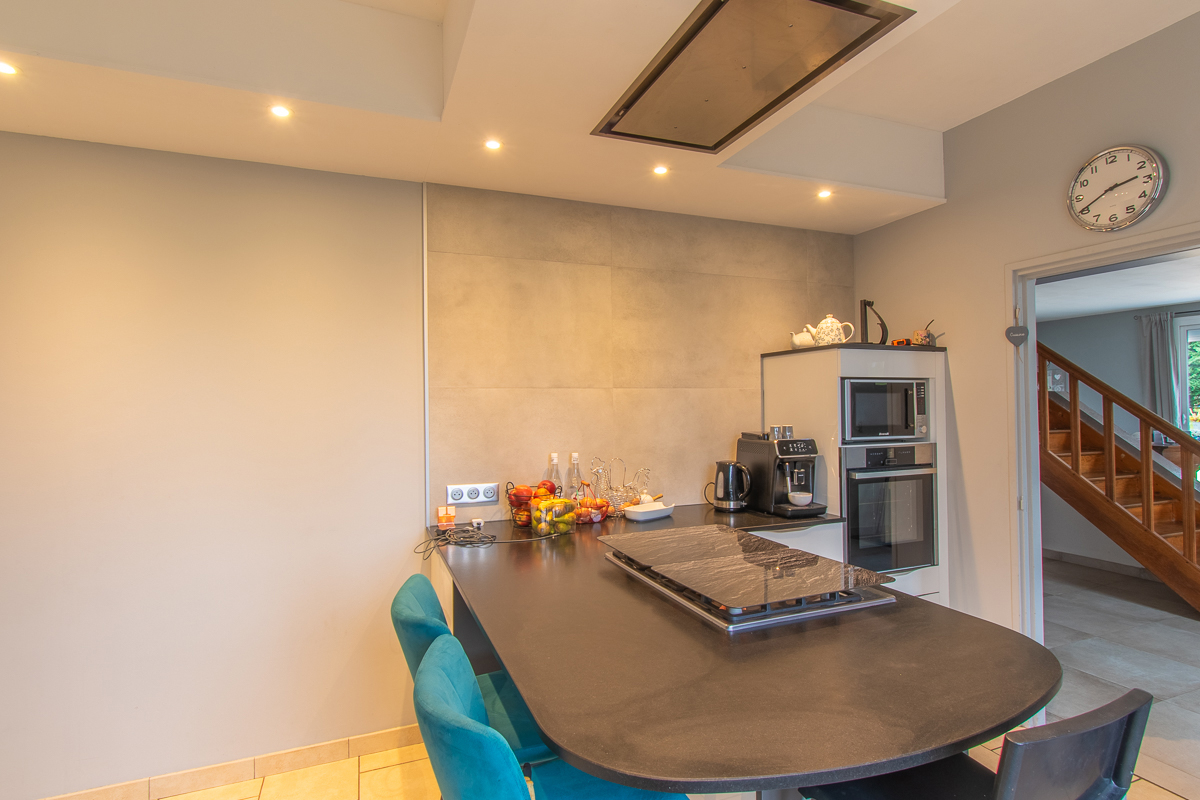 MEREAU Maison Mereau 10 pièce(s) 286 m2 6