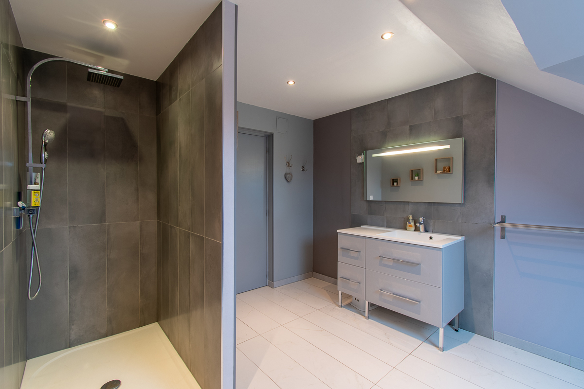 MEREAU Maison Mereau 10 pièce(s) 286 m2 12