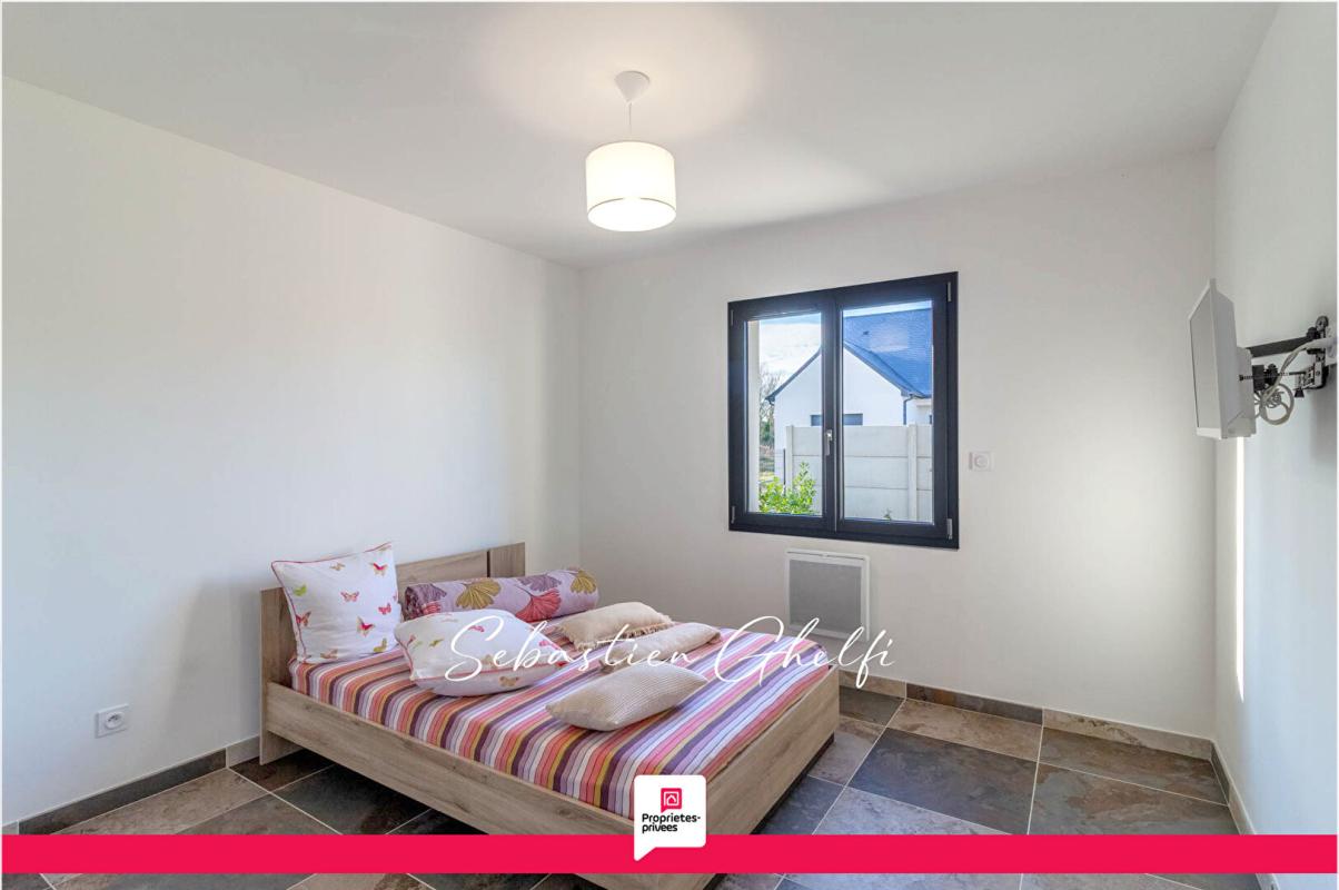 CONTRES belle maison de plain-pied à pieds des commerces-3 chambres- garage 8