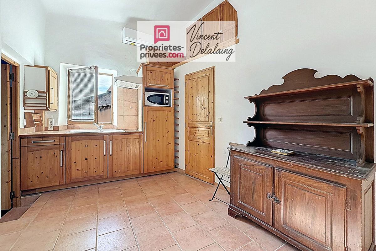 CABRIERES-D'AIGUES Appartement T3 en maison de village 4