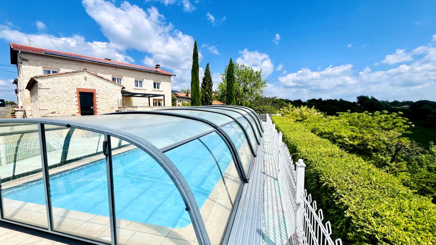 COMBEFA Maison en pierre de caractère, 6 pièce(s) 158 m2 1