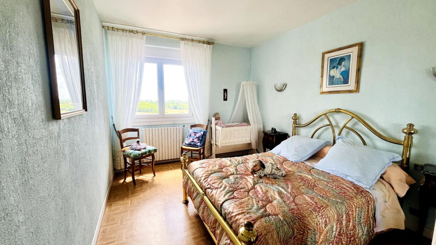 COMBEFA Maison en pierre de caractère, 6 pièce(s) 158 m2 8